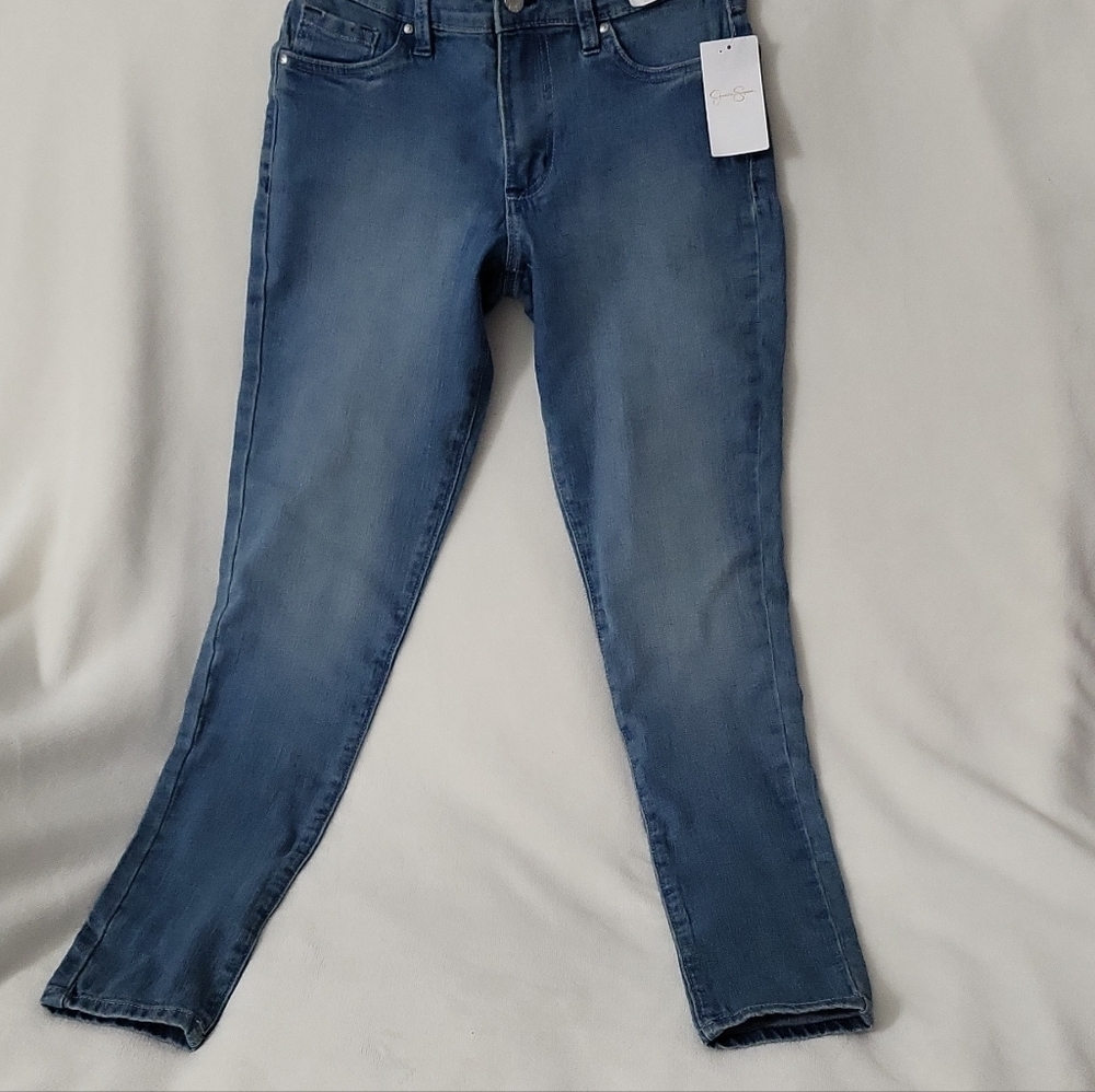 NWT Jessica Simpson Kiss Me Skinny Jeans Women's Blue Medium Wash Denim 6/28 - Picture 2 of 16
